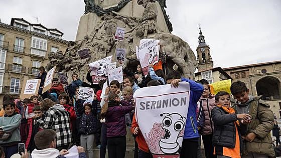 Las protestas por la mala calidad de los menús escolares se extienden a Rioja Alavesa