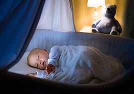 ¿Qué puedo hacer para que mi bebé duerma mejor?