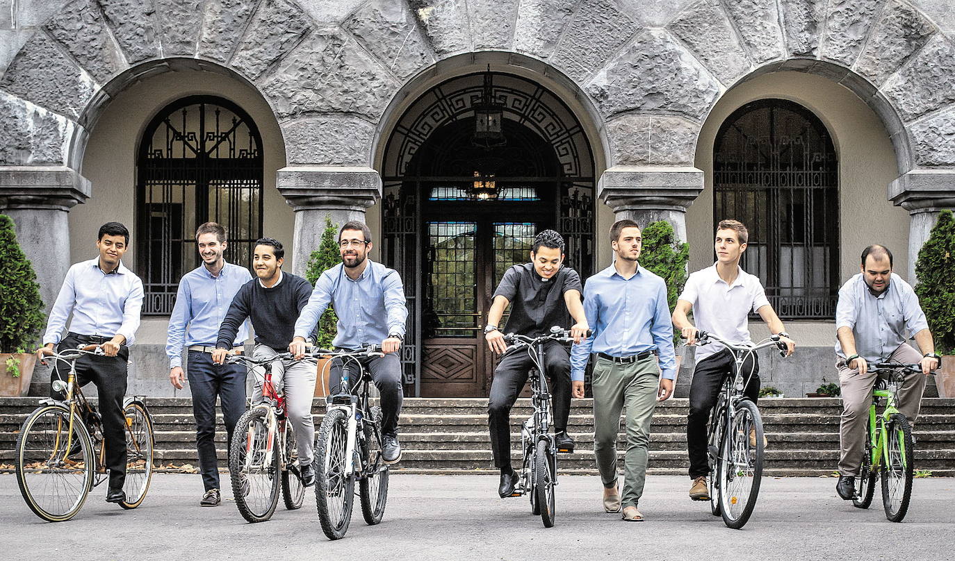 Seminaristas en Vitoria.