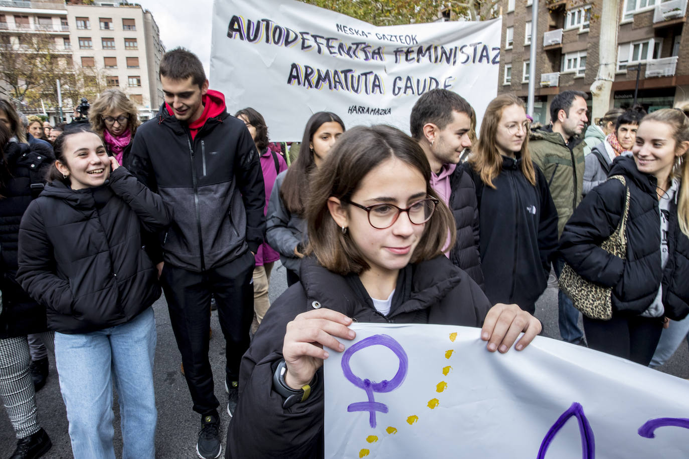La manifestación en Vitoria contra la violencia machista, en imágenes