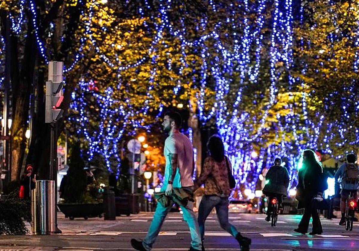 Las luces de Navidad ya brillan en Bilbao
