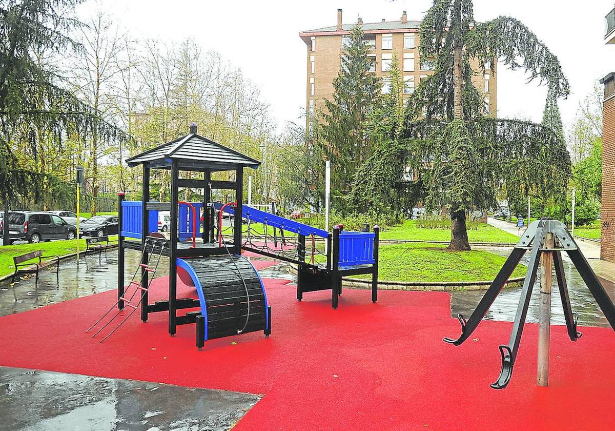 Kit de diversión para niños zona de juegos en un parque público
