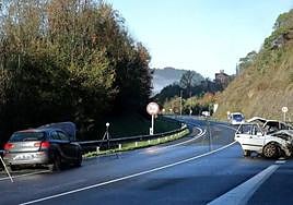 «El coche se salió de la curva y chocó contra el vehículo donde iban los cuatro amigos»