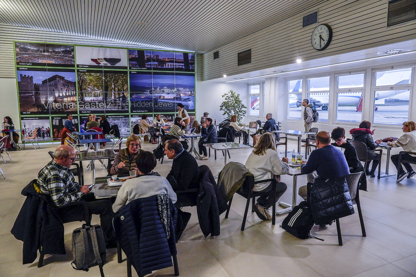 Así ha sido la &#039;operación salida&#039; en el aeropuerto de Foronda