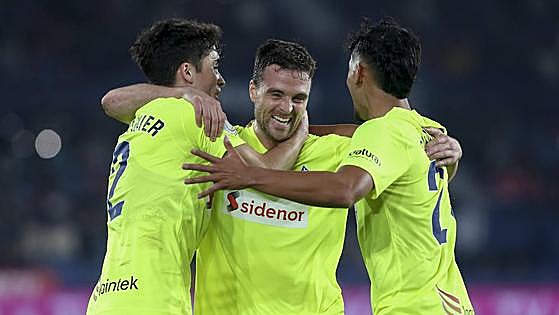 El Amorebieta tumba al Levante a domicilio y sigue vivo en Copa