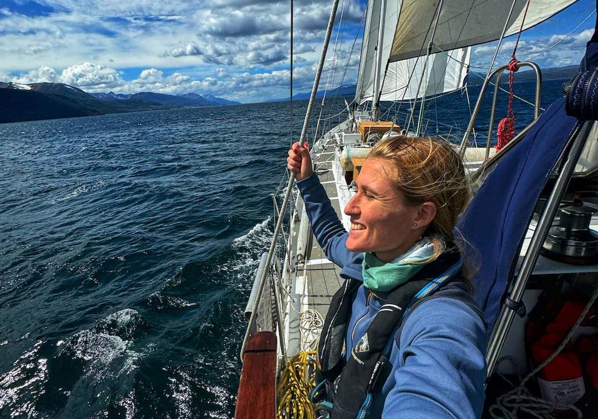 Begoña Alday en su camino hacia la Antártida.