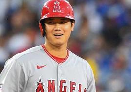 Shohei Ohtani en un enfretamiento con su futuro equipo.