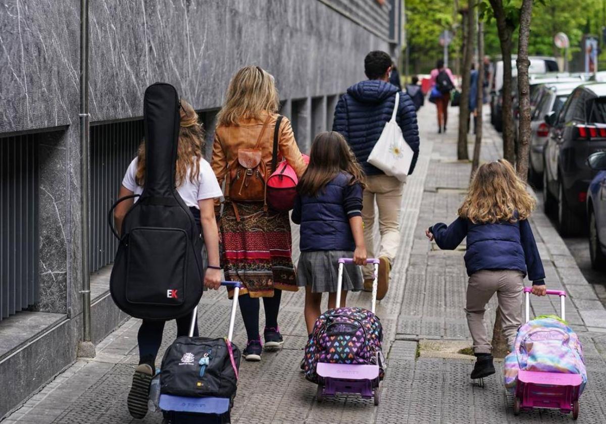 Arranca la semana de huelga convocada en los colegios concertados vascos