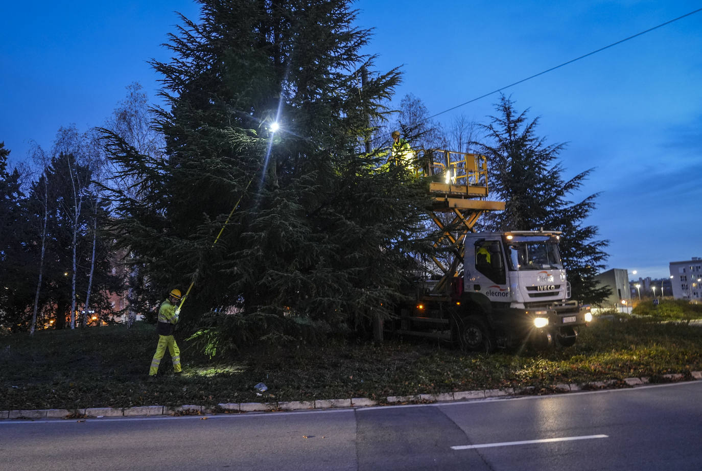 El tranvía de Vitoria vuelve a funcionar tras sufrir una avería durante cinco horas