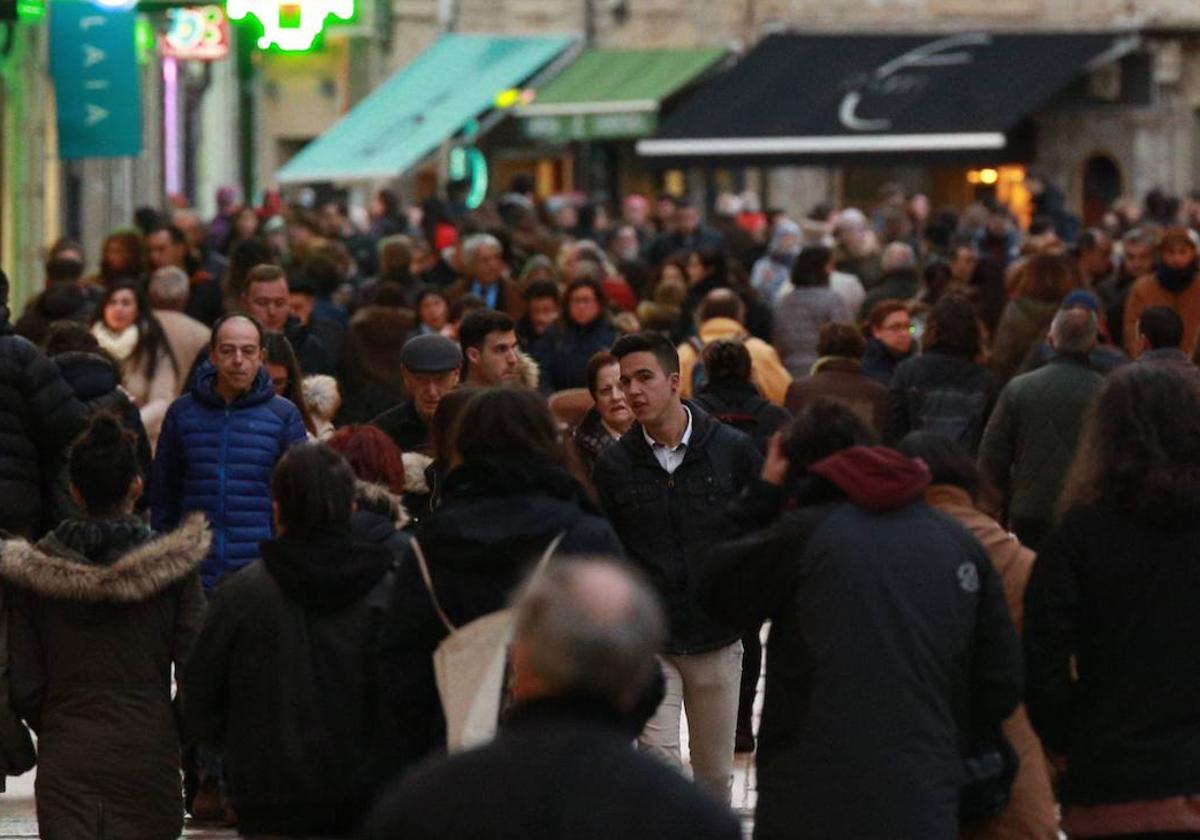 La población de Álava crece empujada por el tirón de Vitoria