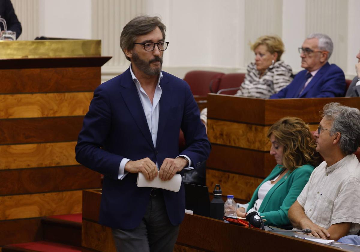 Iñaki Oyarzabal y Eva López de Arroyabe.