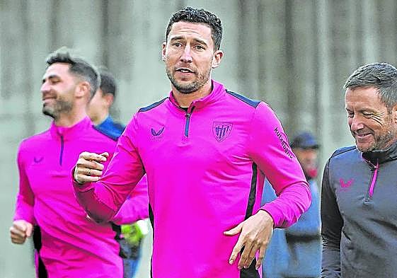 Sin periodo estimado de baja, el regreso de De Marcos dependerá de la evolución de su tobillo.