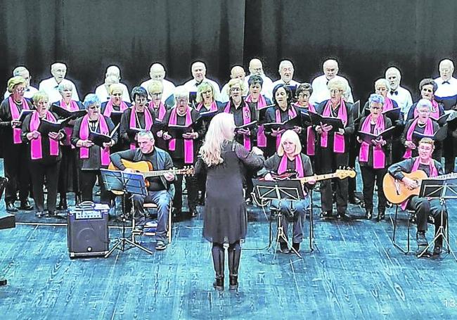 El Coro Untzaga en el XXIV Encuentro Provincial, celebrado esta semana.