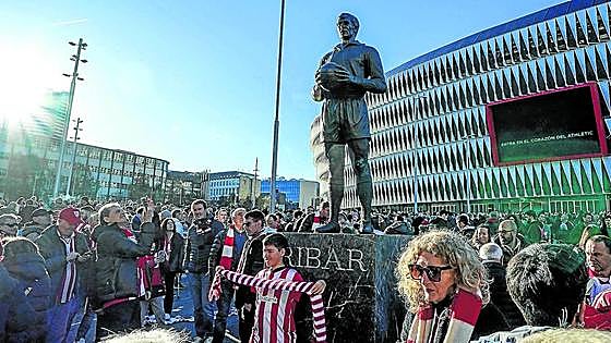 Un monumento para recordar 125 años de una historia irrepetible