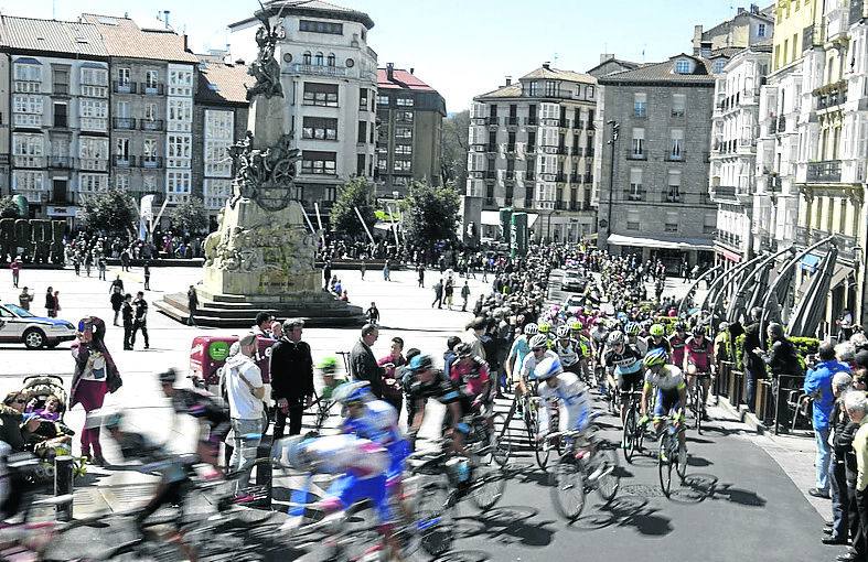 La Vuelta ya ha partido de Vitoria en otras ediciones.