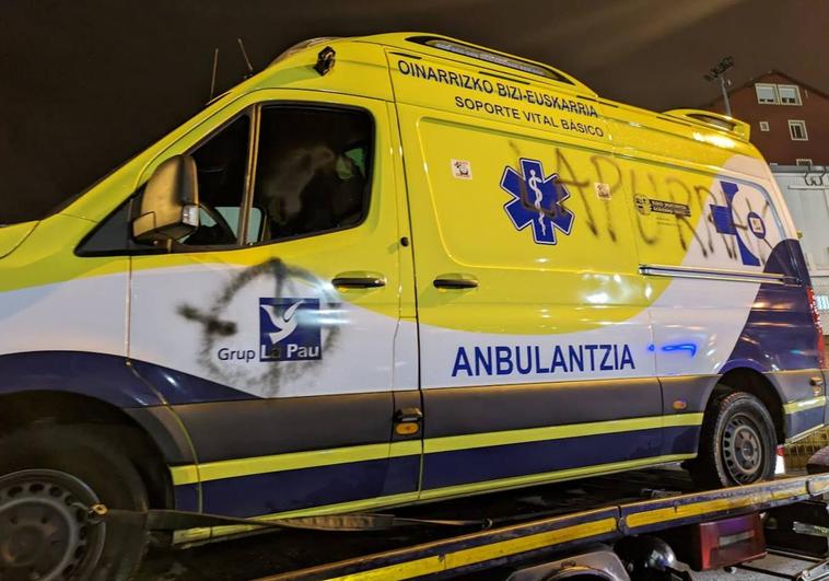 Sabotean una quincena de ambulancias en Bizkaia en pleno conflicto por la negociación del convenio