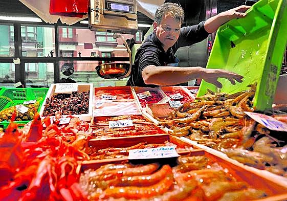 Marisco. Una pescadería del Mercado de la Ribera.