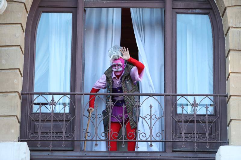 Recepción de Olentzero y Mari Domingi en Bilbao