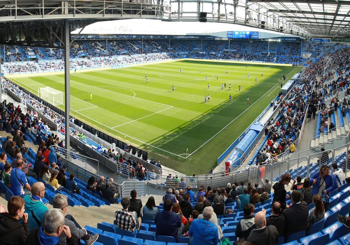 Panorámica del estadio de Mendizorroza.