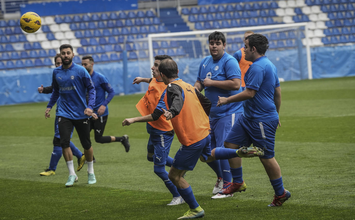 Las mejores fotos del entrenamiento a puerta abierta del Alavés