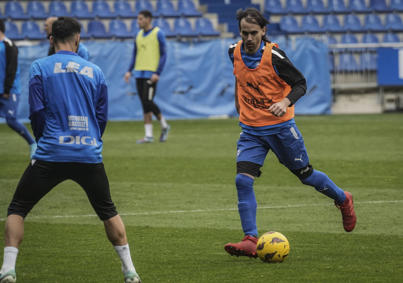 Las mejores fotos del entrenamiento a puerta abierta del Alavés