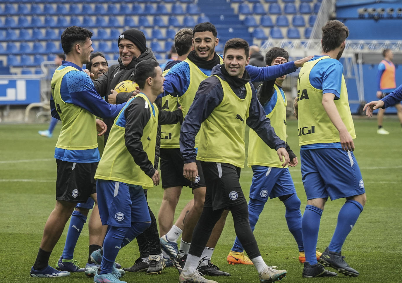 Las mejores fotos del entrenamiento a puerta abierta del Alavés