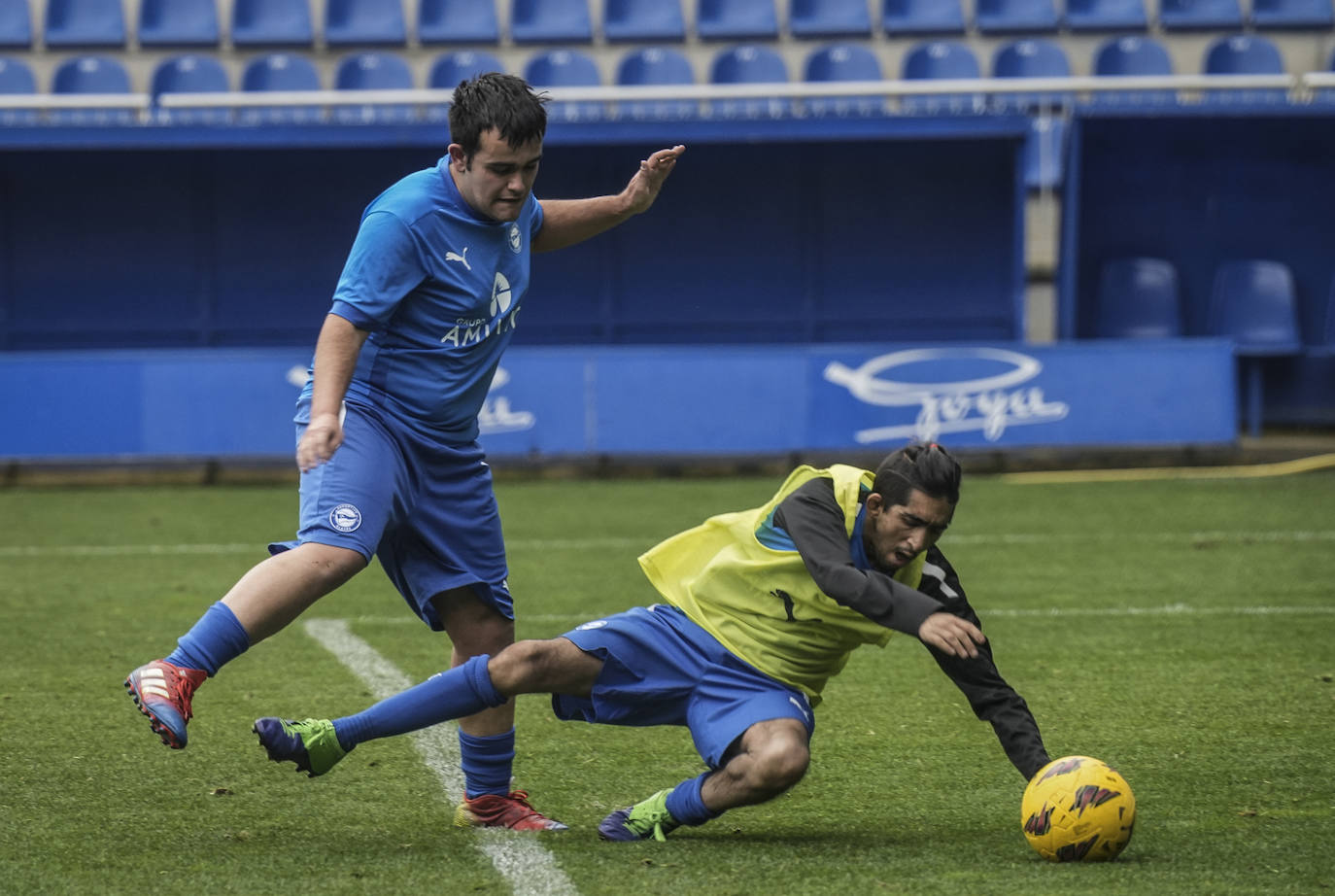 Las mejores fotos del entrenamiento a puerta abierta del Alavés