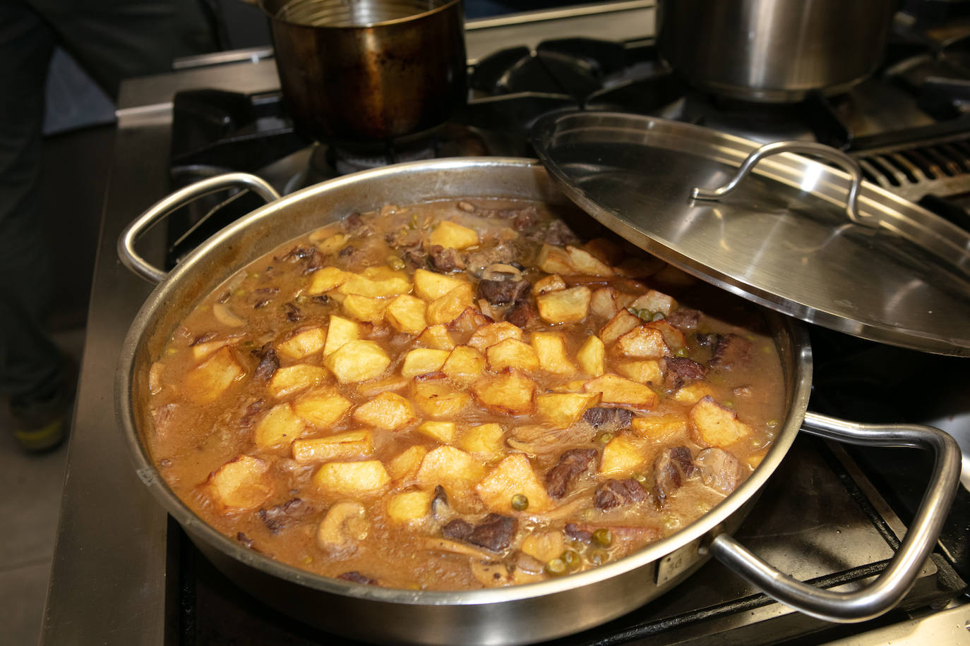 Fotos: Así fue la cena en la Sociedad Gastronómica Burduntzi