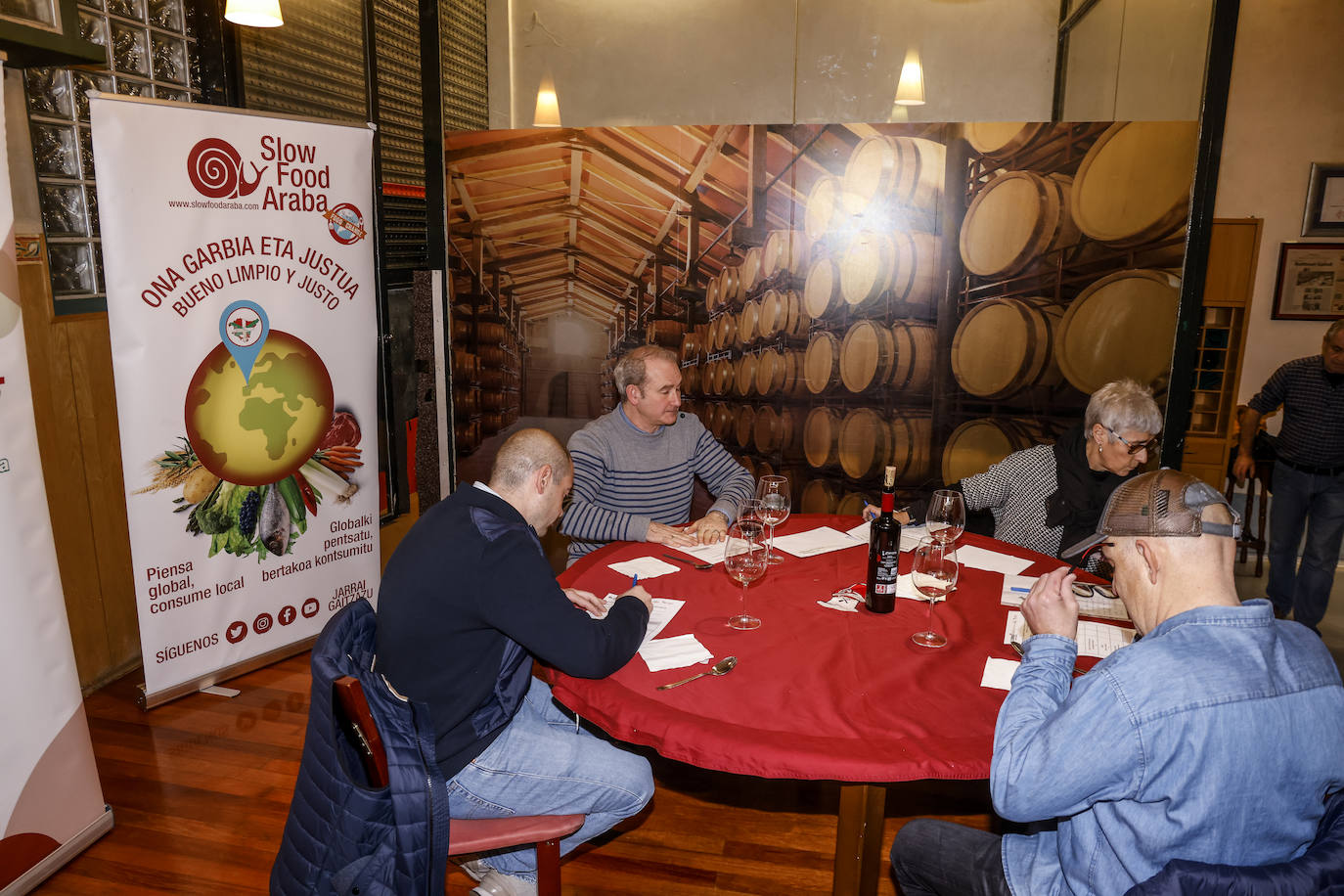 Fotos: Así fue la cena en la Soceidad Gastronómica Bustinzuri-Gaztedi
