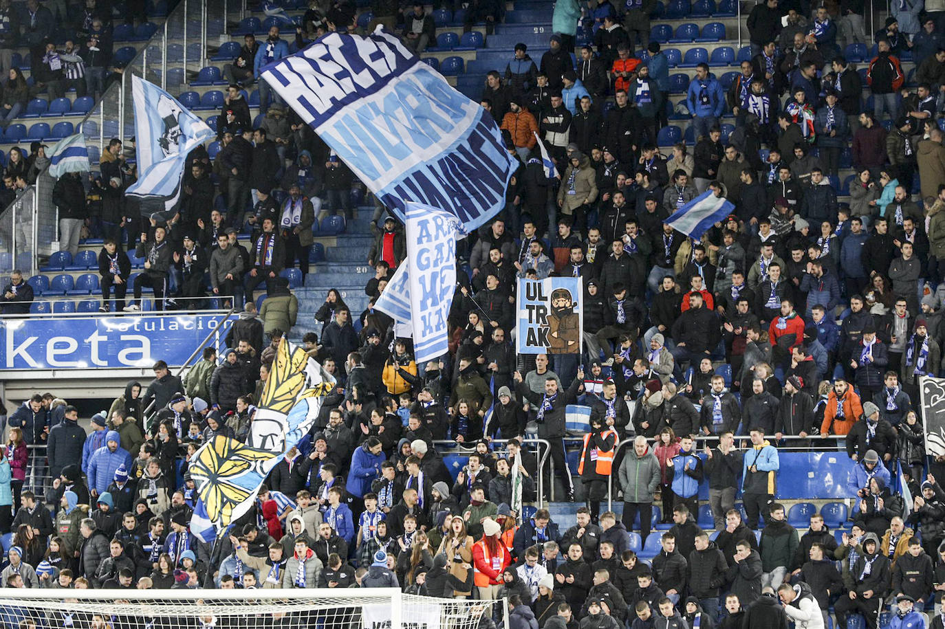 Fotos: Las fotos del Alavés - Valladolid