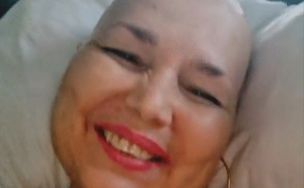 La periodista vizcaína Olatz Vázquez visibilizó su lucha contra el cáncer para denunciar su caso y reclamar más investigación.