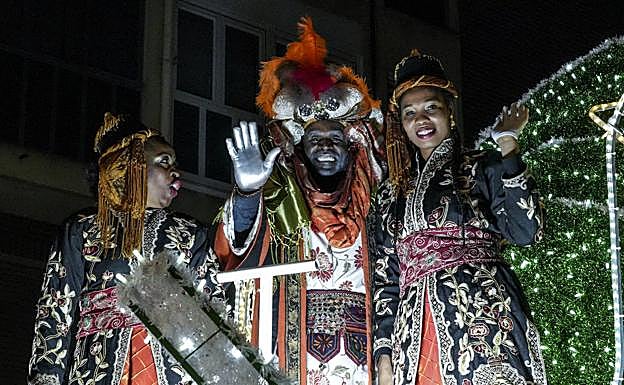 Galería. Las fotos de la Cabalgata de Reyes de Vitoria. 