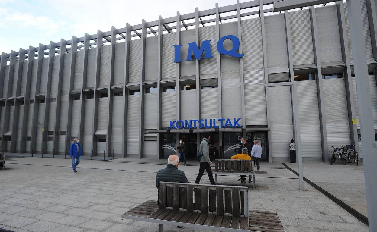 Las 79 trabajadoras ligadas a la sentencia prestaban servicios de limpieza en la Virgen Blanca y Zorrozaurre.