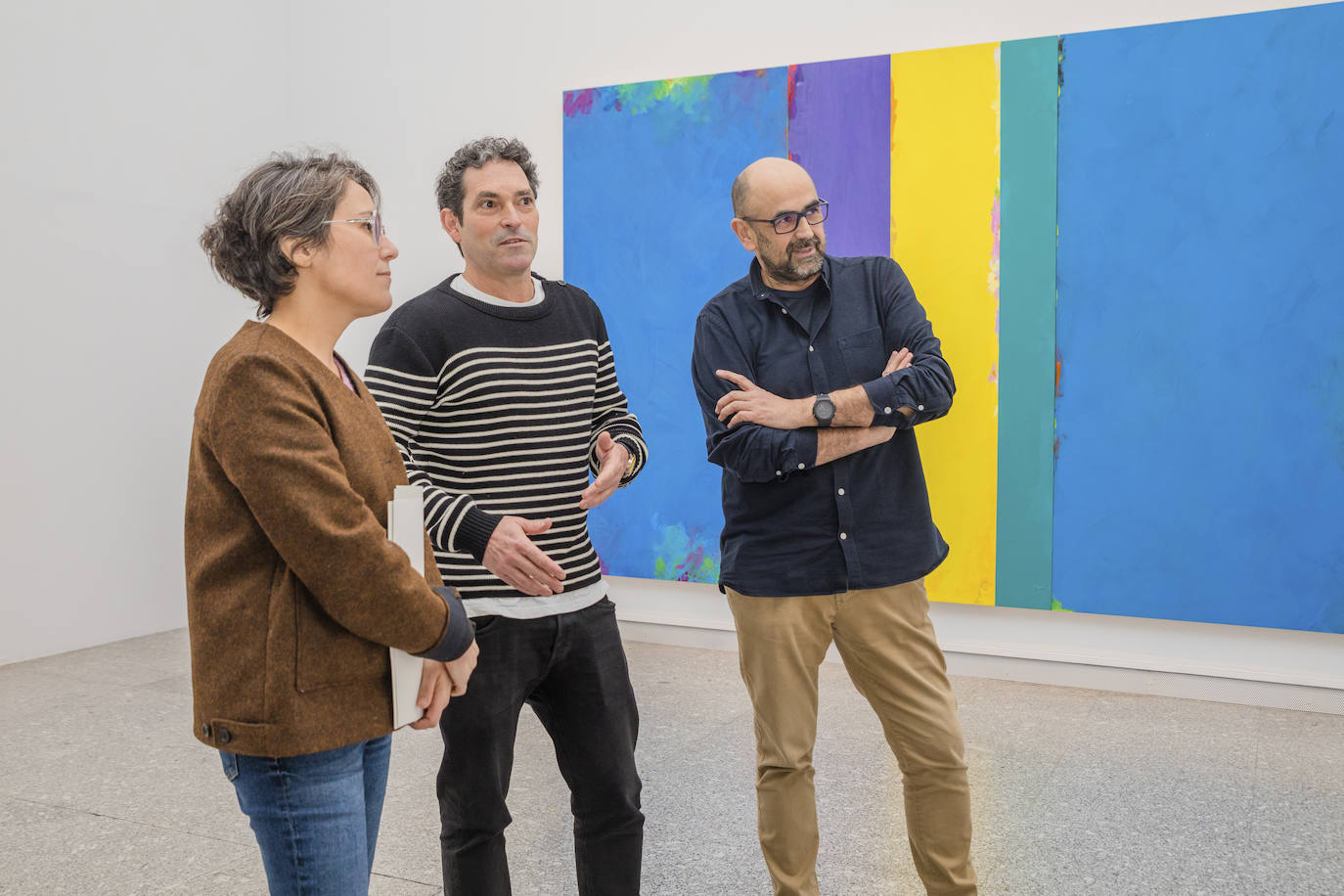 Beatriz Herráez, con Gorka Lafuente y Enrique Martínez Goikoetxea.