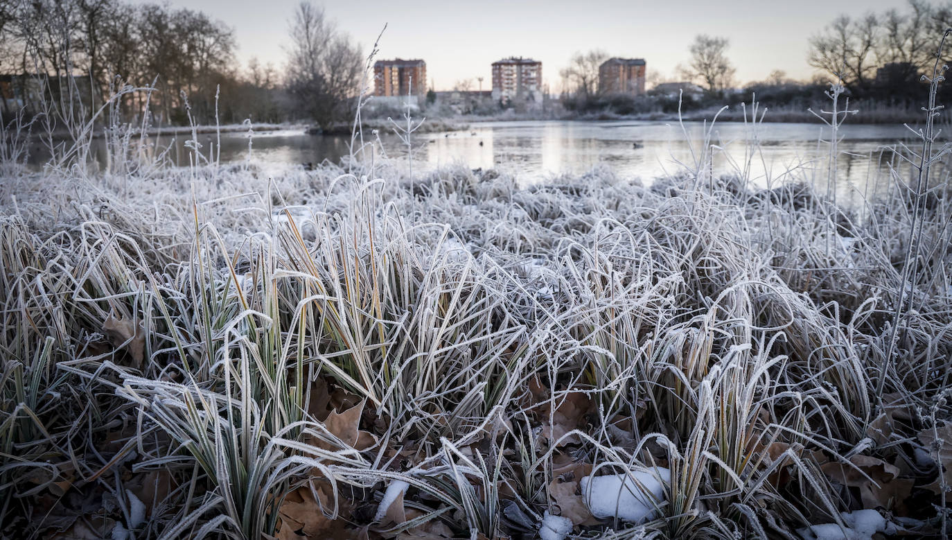 Fotos: Álava se congela con heladas y mínimas de hasta 8,6 grados bajo cero