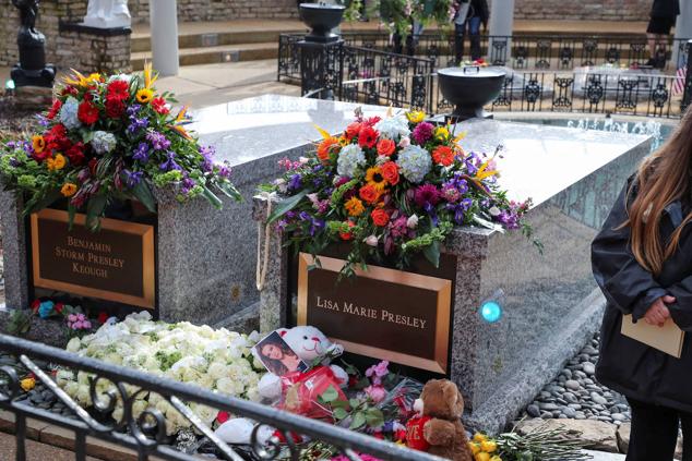 Fotos: El último adiós a Lisa Marie Presley: ya descansa junto a su padre en Graceland
