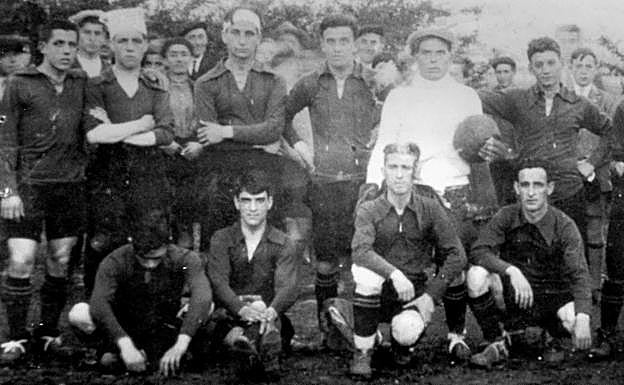 Alineación del Mirandés de la década de los 20.