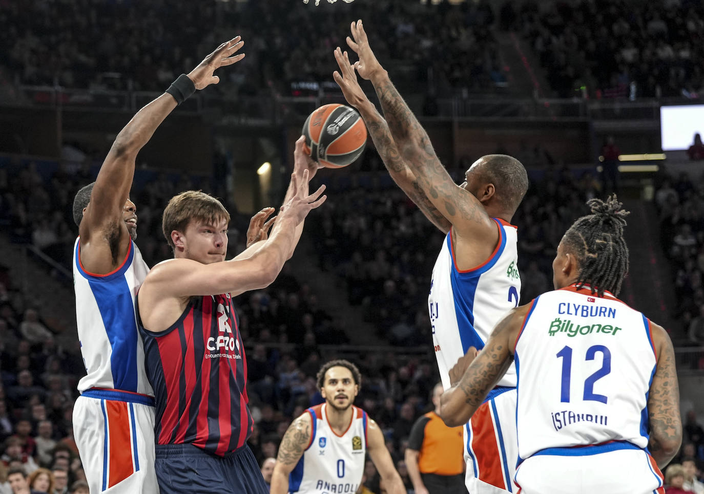 Fotos: Las mejores imágenes del Baskonia - Efes
