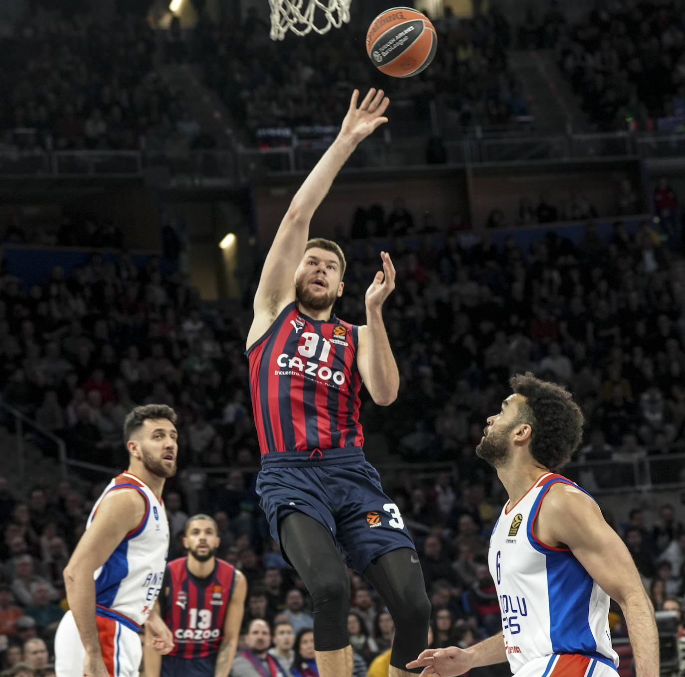 Fotos: Las mejores imágenes del Baskonia - Efes