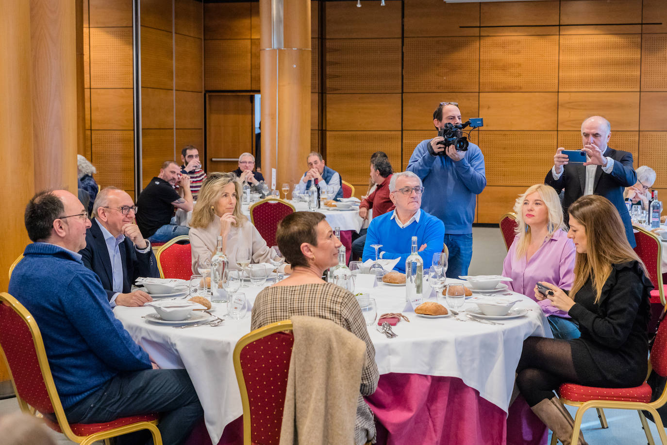Fotos: Todos los participantes de la gran fiesta de los txokos alaveses