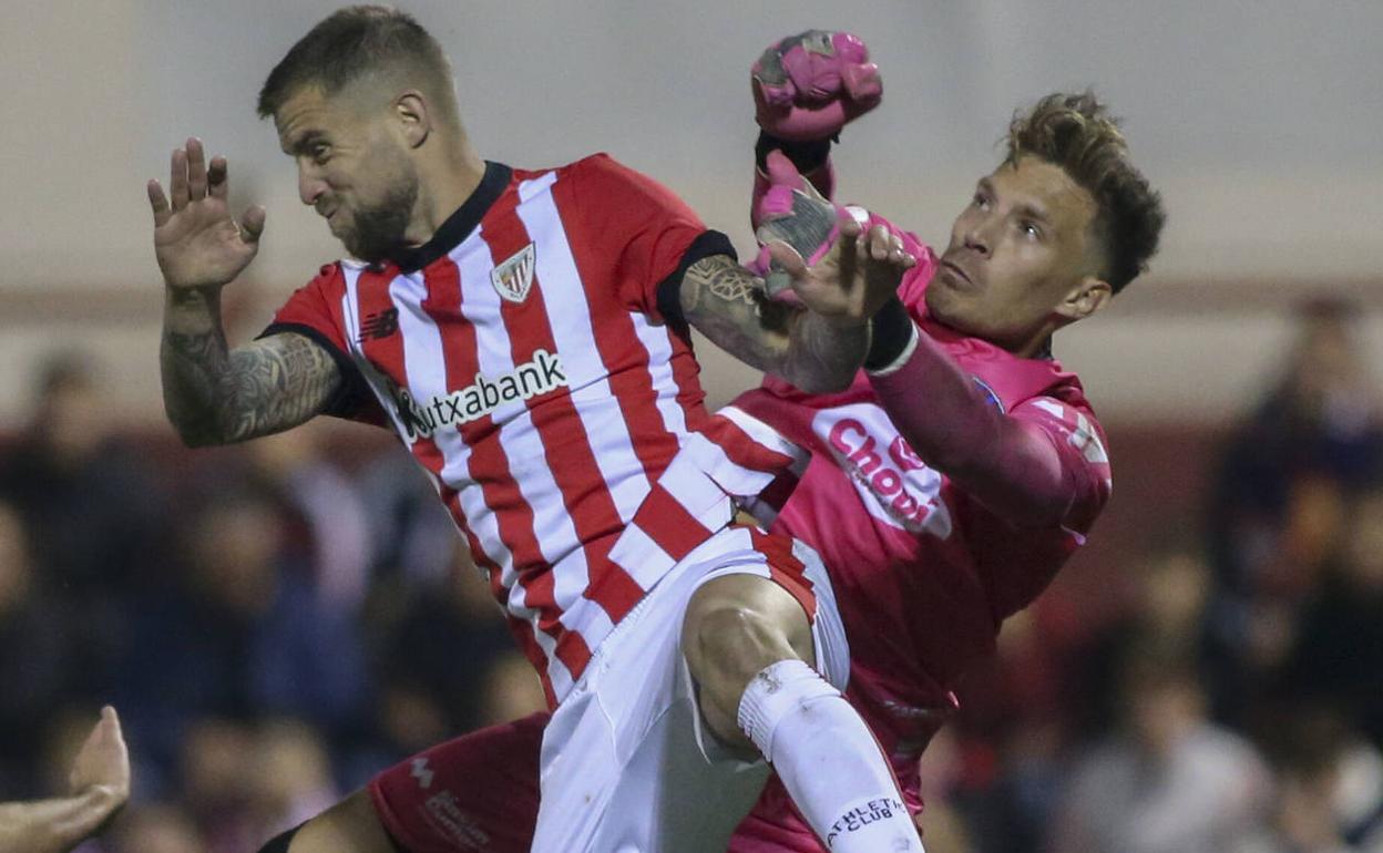 El último partido oficial de Iñigo fue contra el Alzira en la Copa. 