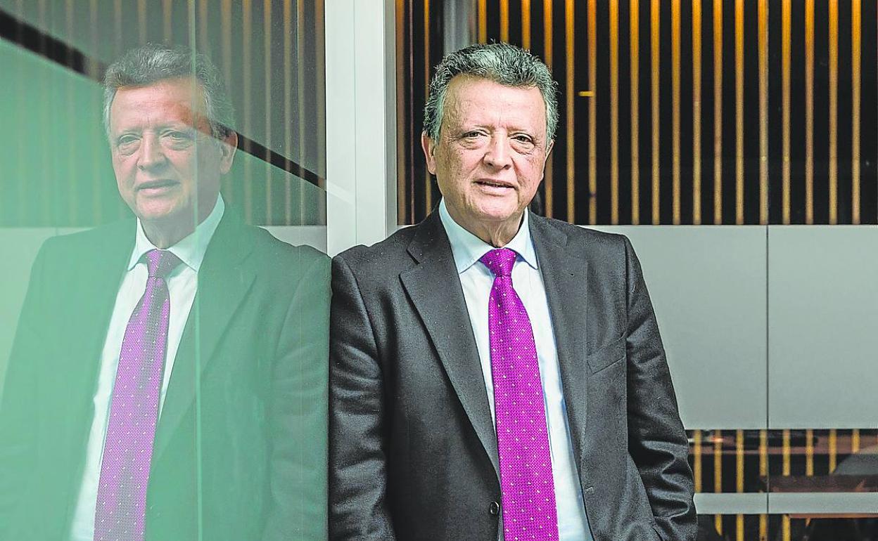 Titos ha sido el único director de la fábrica que no es alemán.