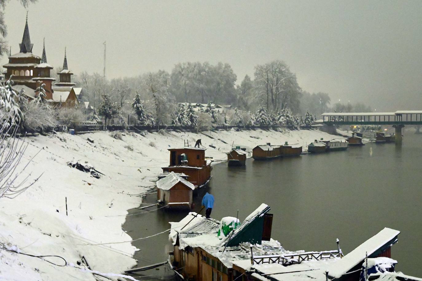Fotos: Cachemira se cubre de blanco durante su 40 días de frío intenso