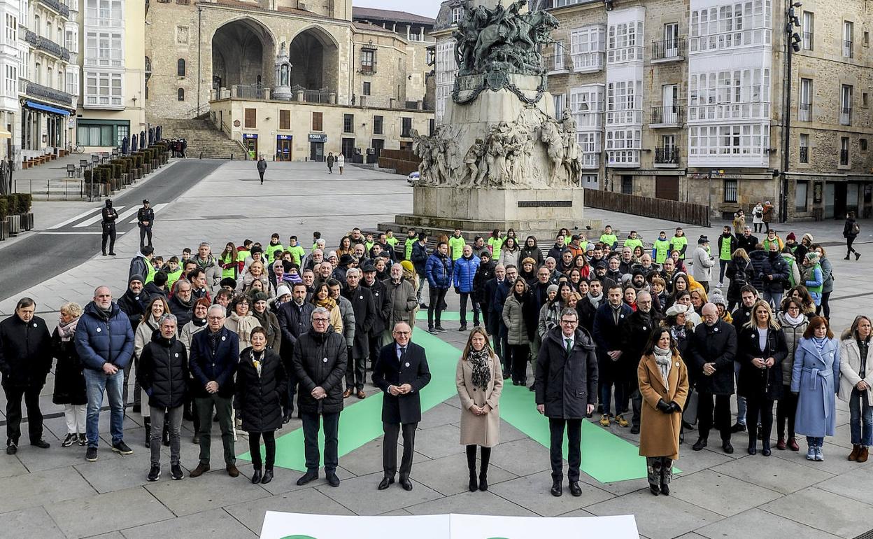 'Todos contra el cáncer', iniciativa que pretende concienciar acerca de la importancia de la investigación y prevención precoz de la enfermedad. 