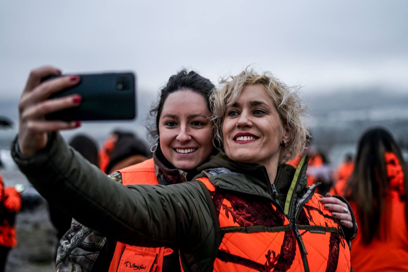 Fotos: Reunión de 38 mujeres en Álava para visibilizar su papel en el mundo de  la caza | El Correo