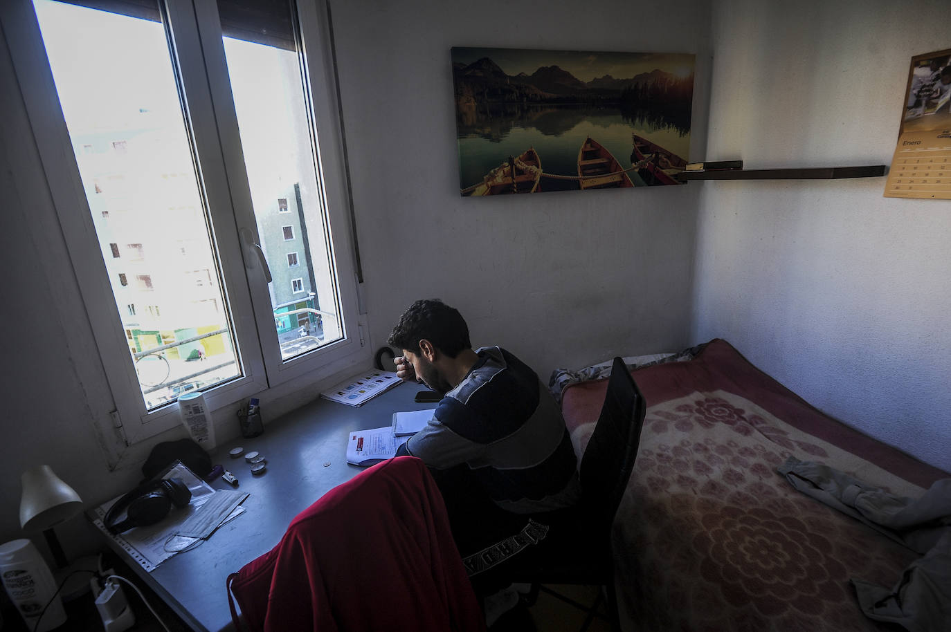 Fotos: Un piso de Vitoria da una segunda oportunidad a &#039;menas&#039; que han cumplido los 18