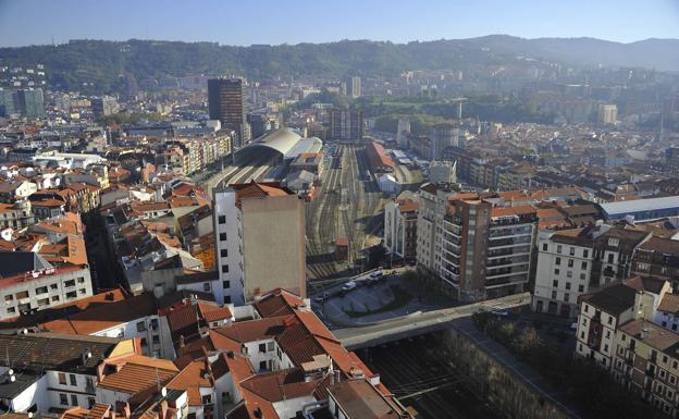 «Es maravilloso que pisos libres y protegidos vayan a compartir espacio»