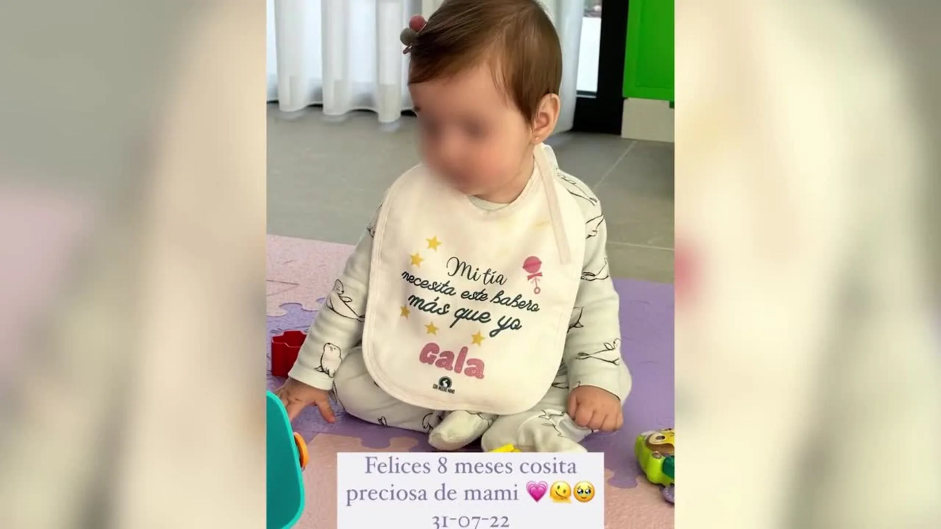 Violeta Mangriñán celebra los 8 meses de la pequeña Gala