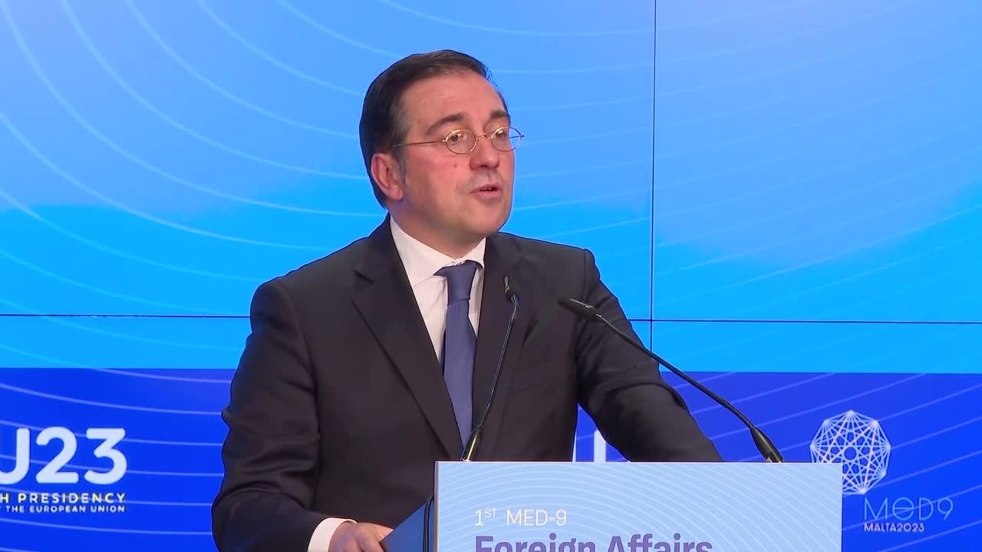 Albares asume que Bruselas no tiene "ninguna inquietud" por la ley de ...