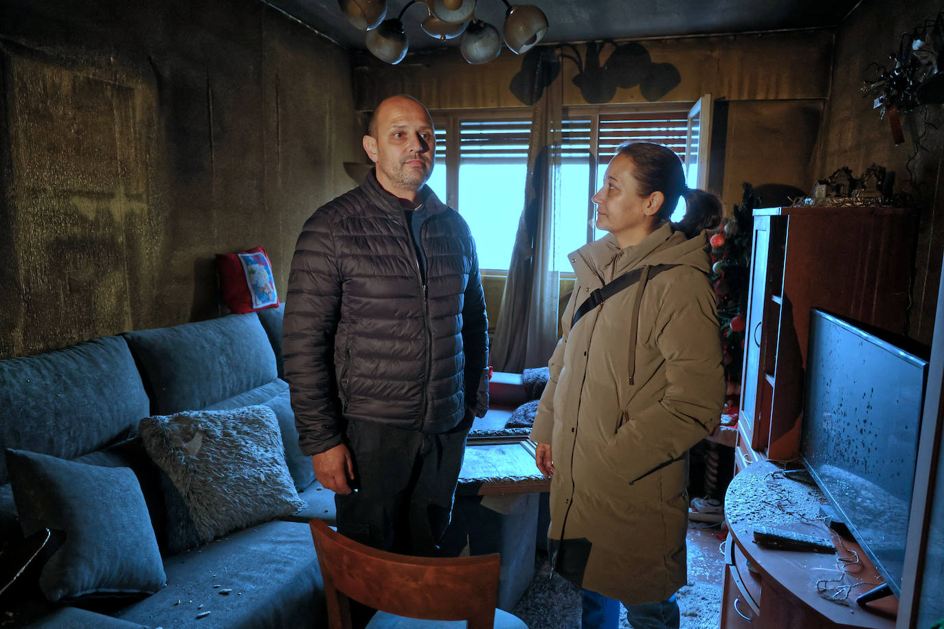 La vivienda calcinada en Rentería, desde dentro